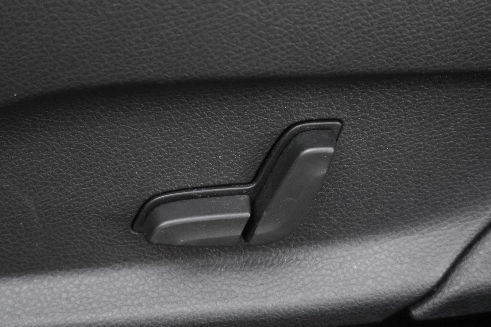 2018 Mercedes-Benz GLC   