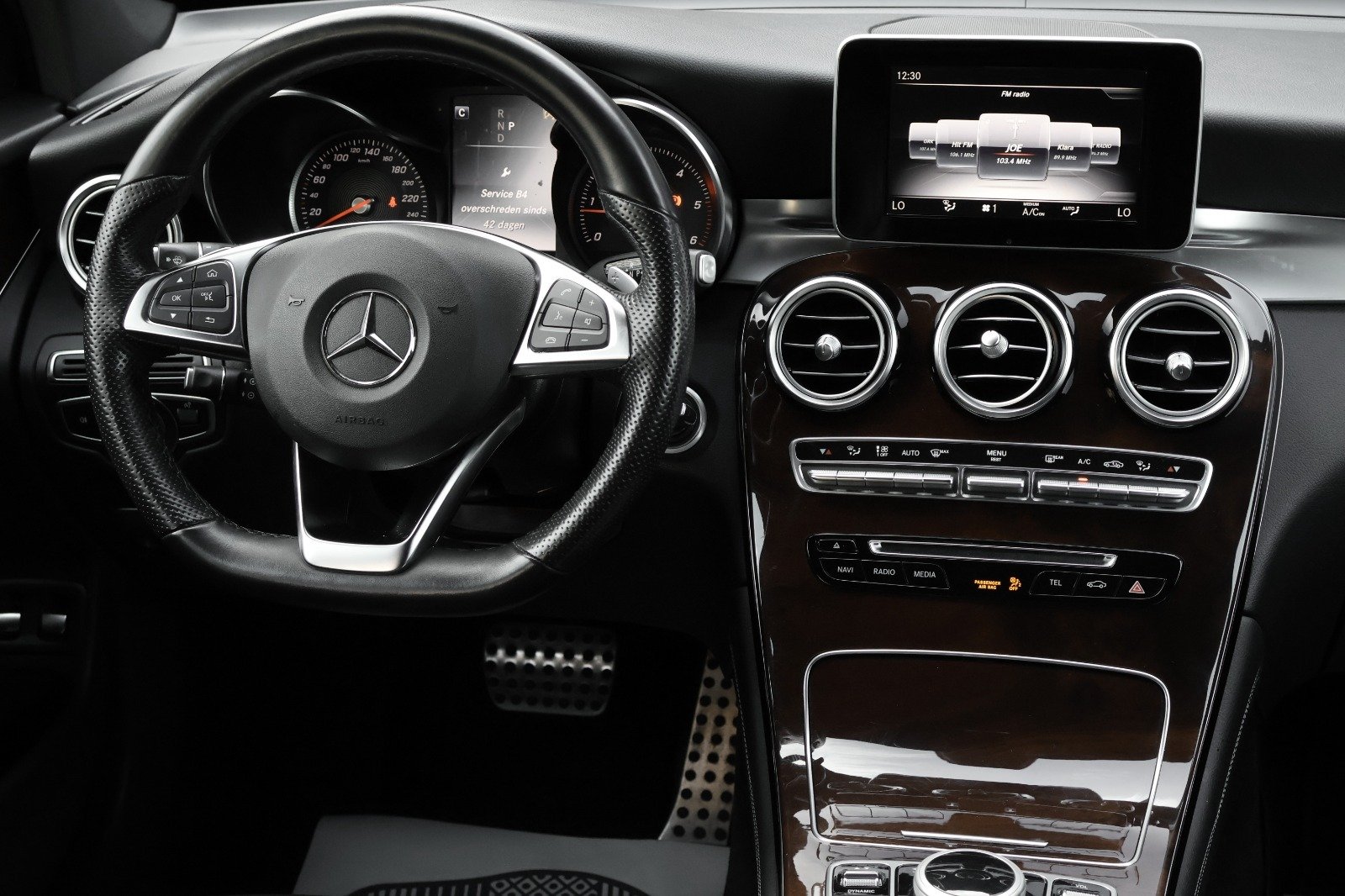 2018 Mercedes-Benz GLC   