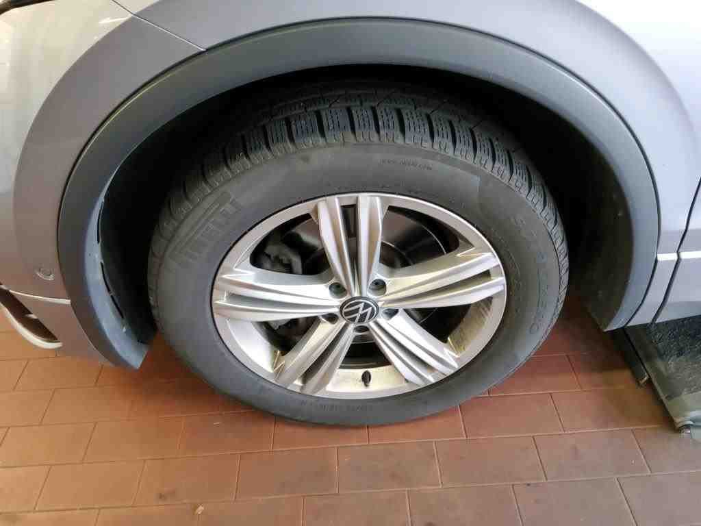 2021 Volkswagen Tiguan   AWD