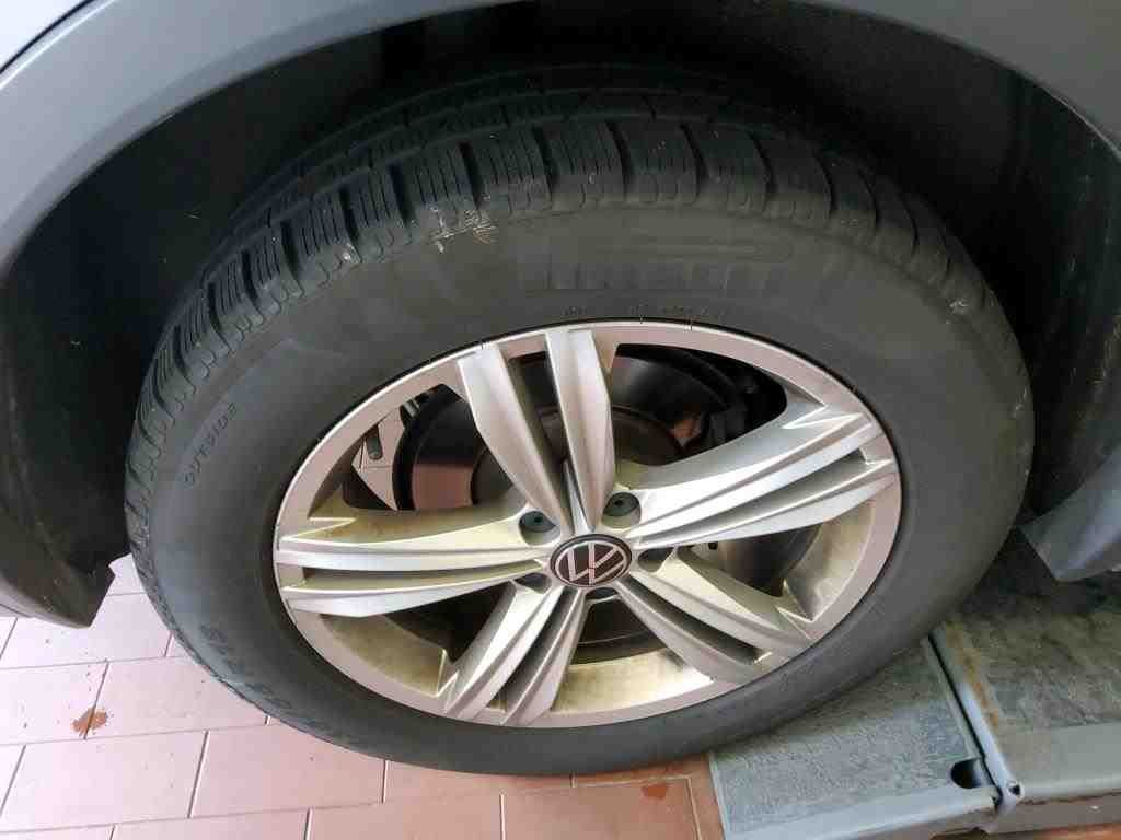 2021 Volkswagen Tiguan   AWD