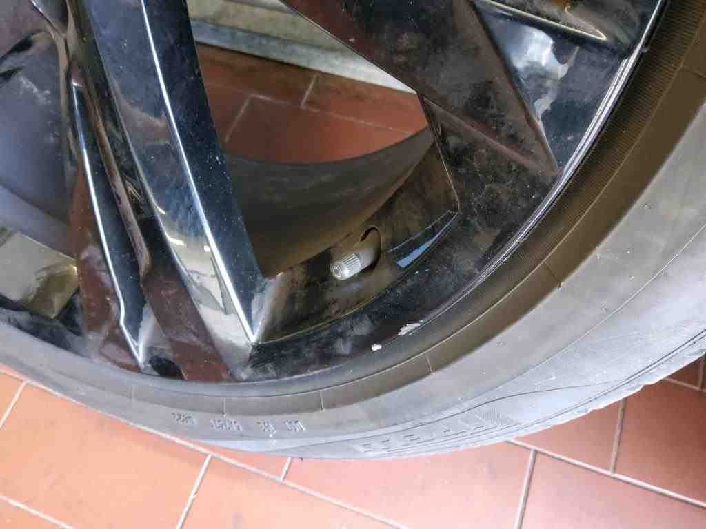 2021 Volkswagen Tiguan   AWD