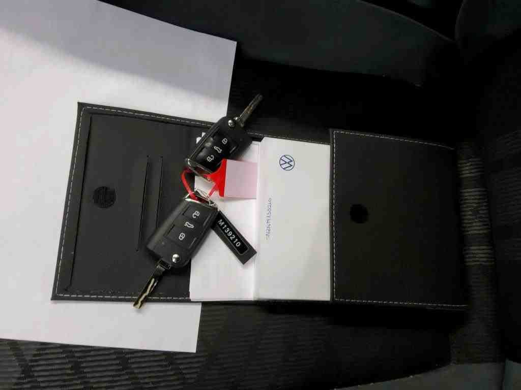 2021 Volkswagen Tiguan   AWD