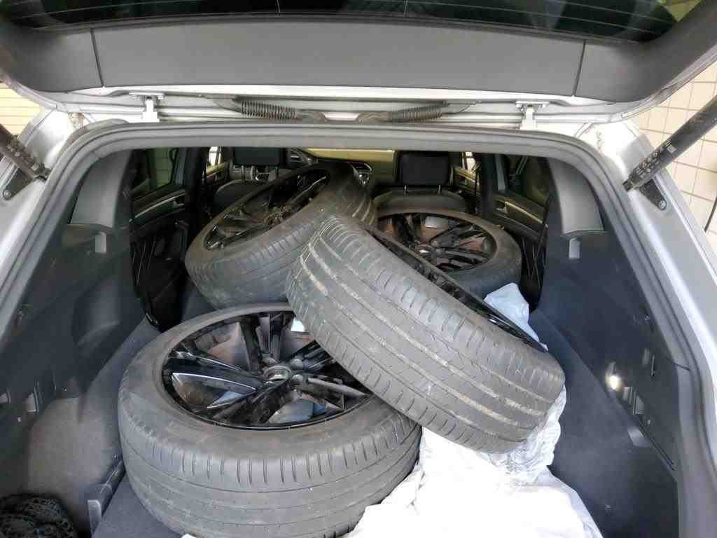 2021 Volkswagen Tiguan   AWD