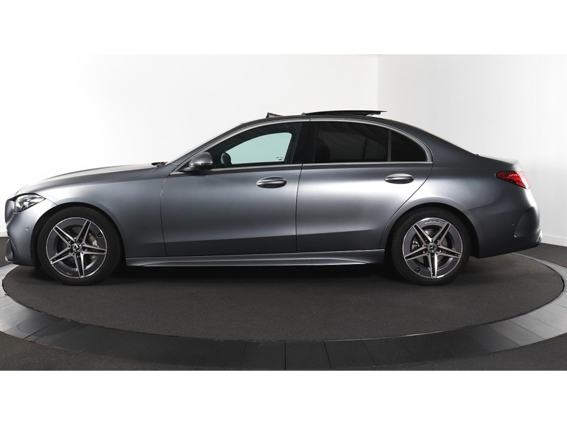 2023 Mercedes-Benz C   