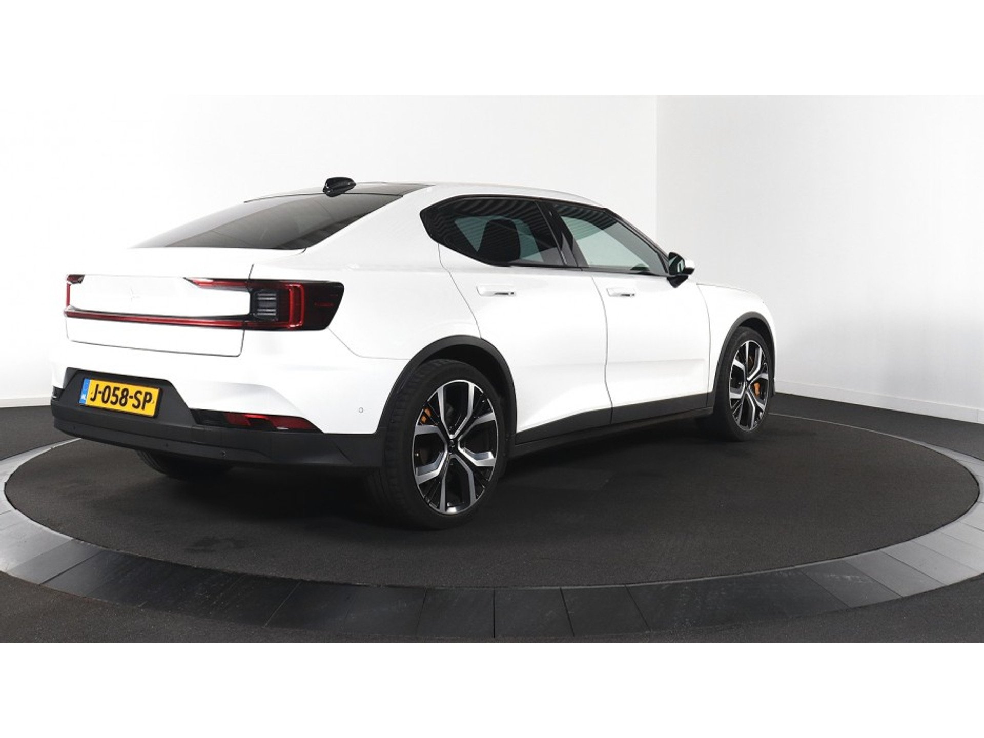 Polestar 2 Long Range 79 kWh Launch - Dual Motor - Electric - Automatic - 408 hp - 163.678 km
