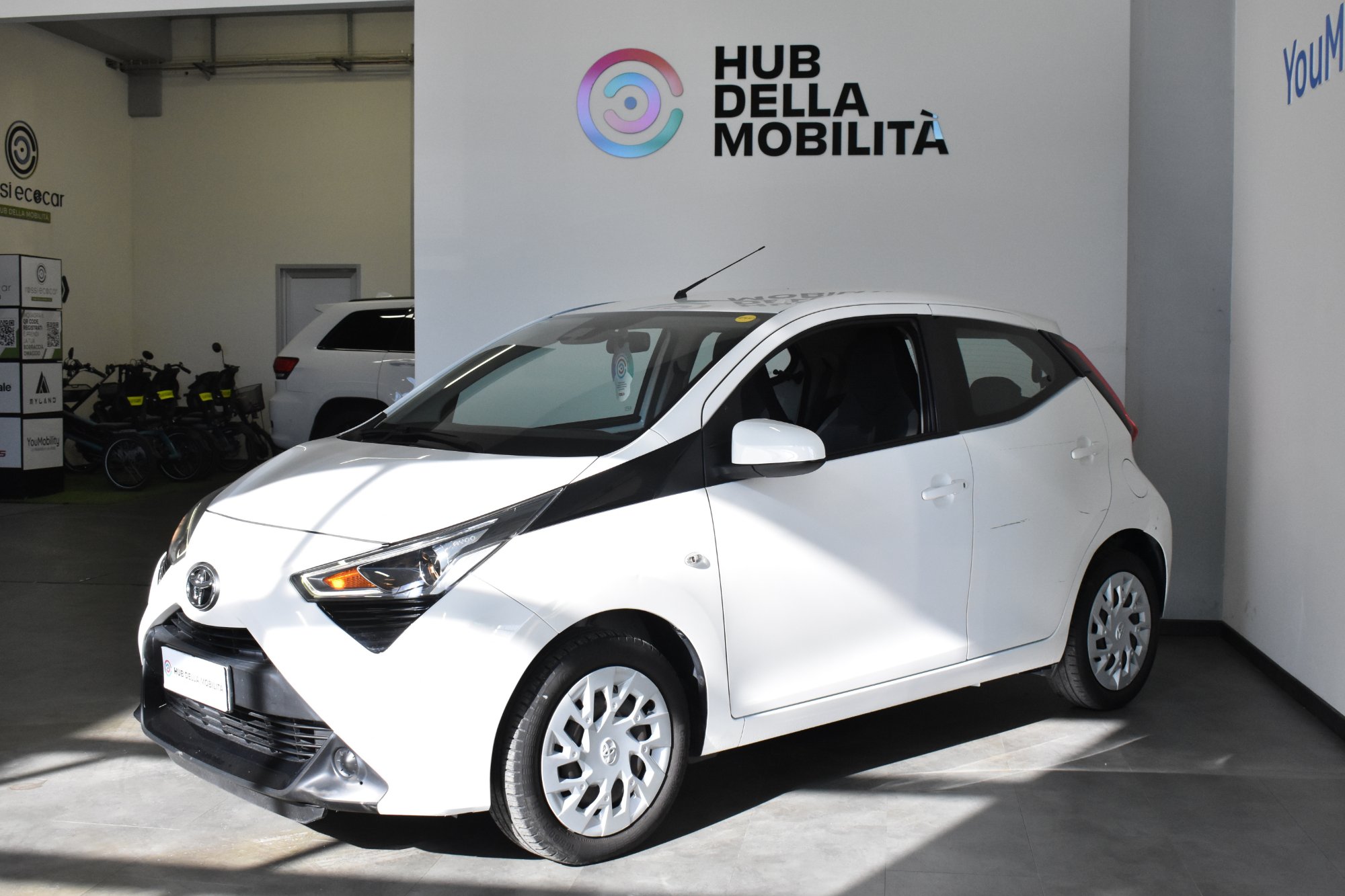 Toyota Aygo 1.0 Cool - Petrol - Manual - 72 hp - 52.187 km