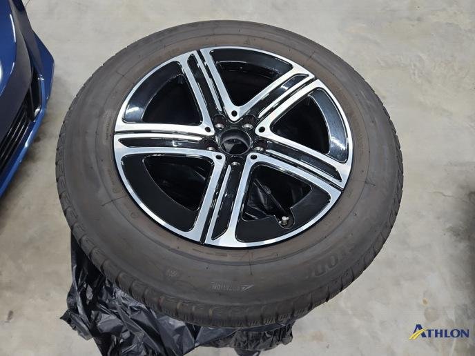 2022 Mercedes-Benz GLC   AWD