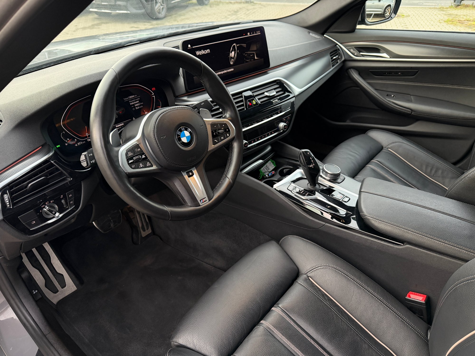2021 BMW 5 Series   