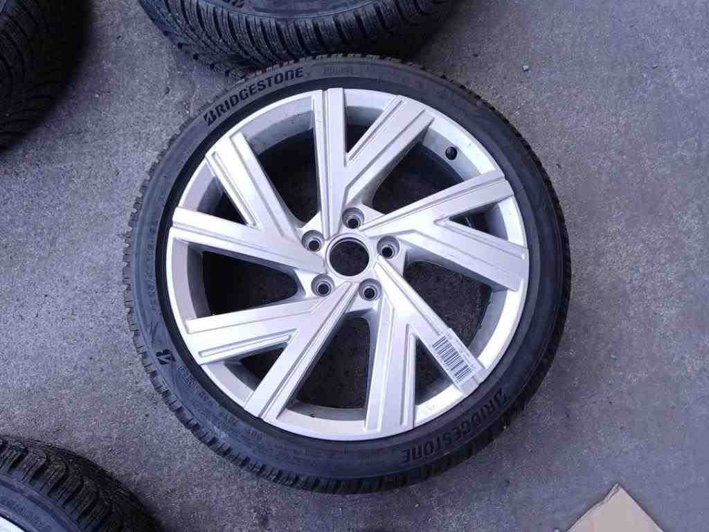 2020 Volkswagen Golf   