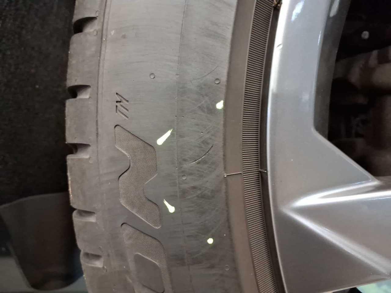 2021 Volkswagen Tiguan   AWD