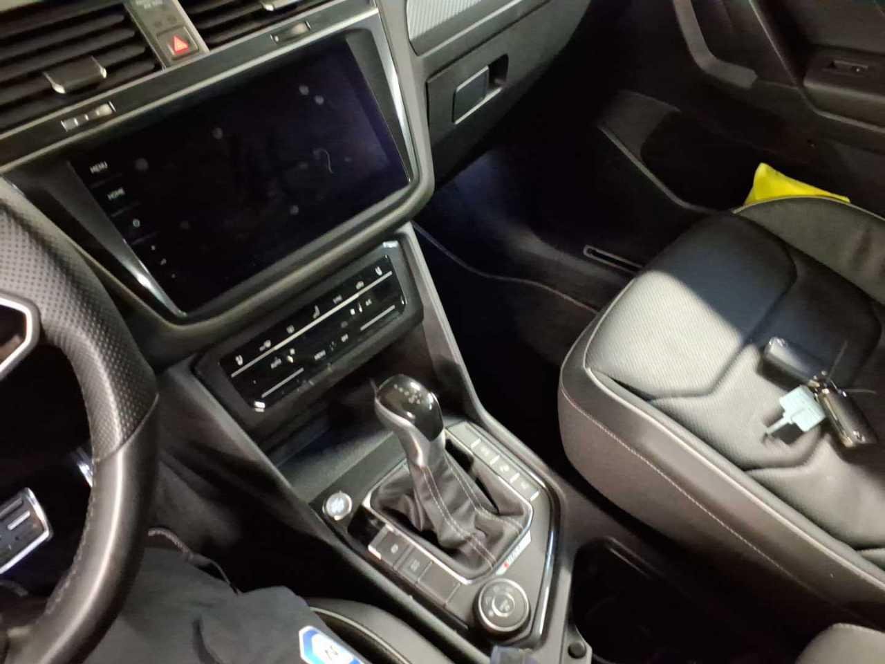 2021 Volkswagen Tiguan   AWD