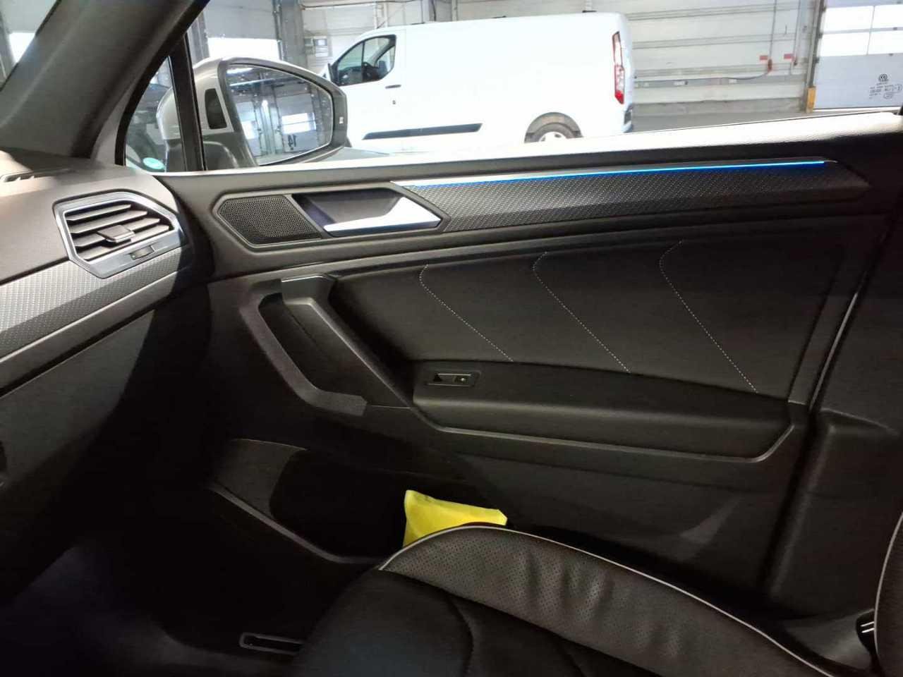 2021 Volkswagen Tiguan   AWD