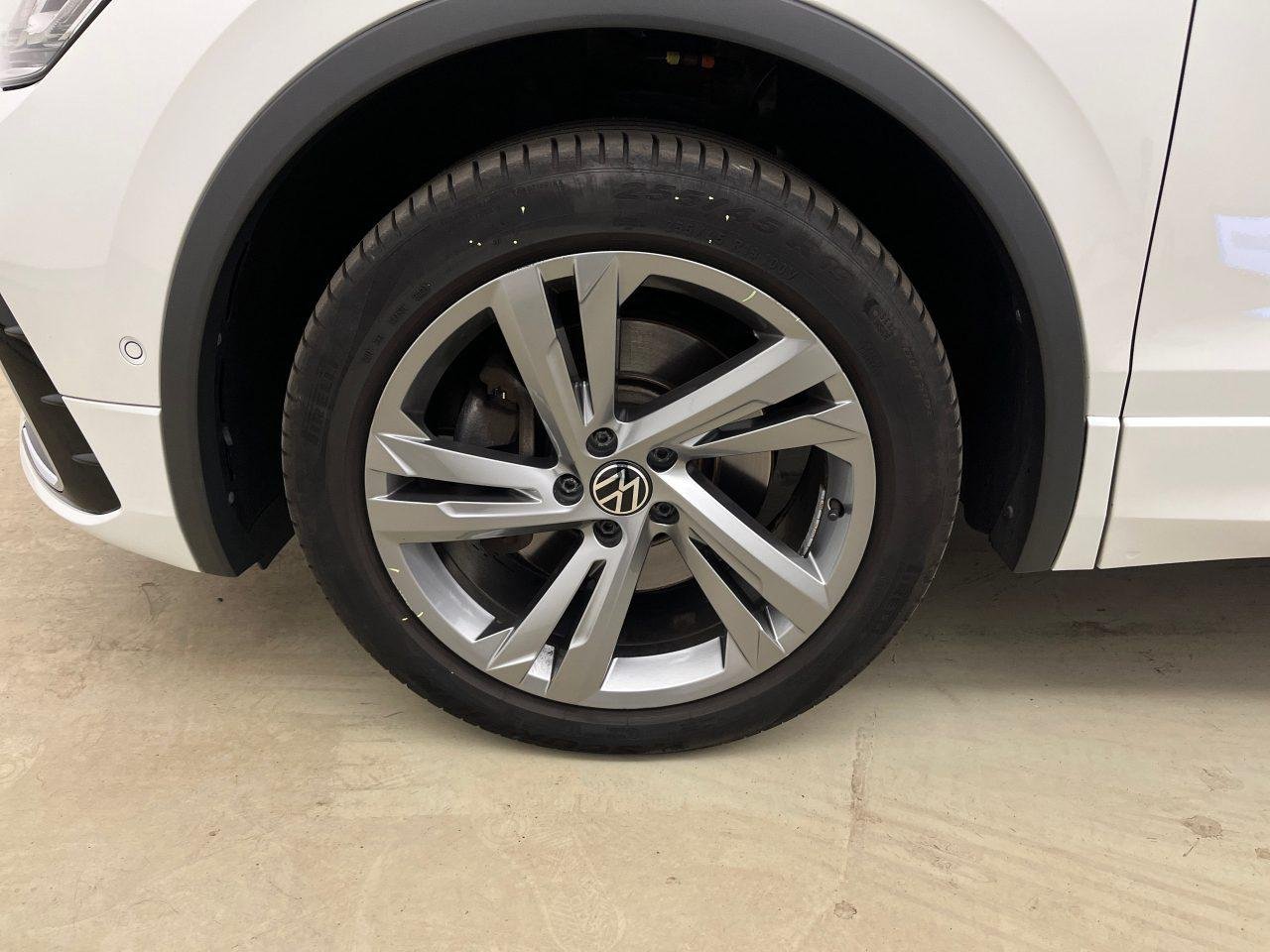 2021 Volkswagen Tiguan   AWD