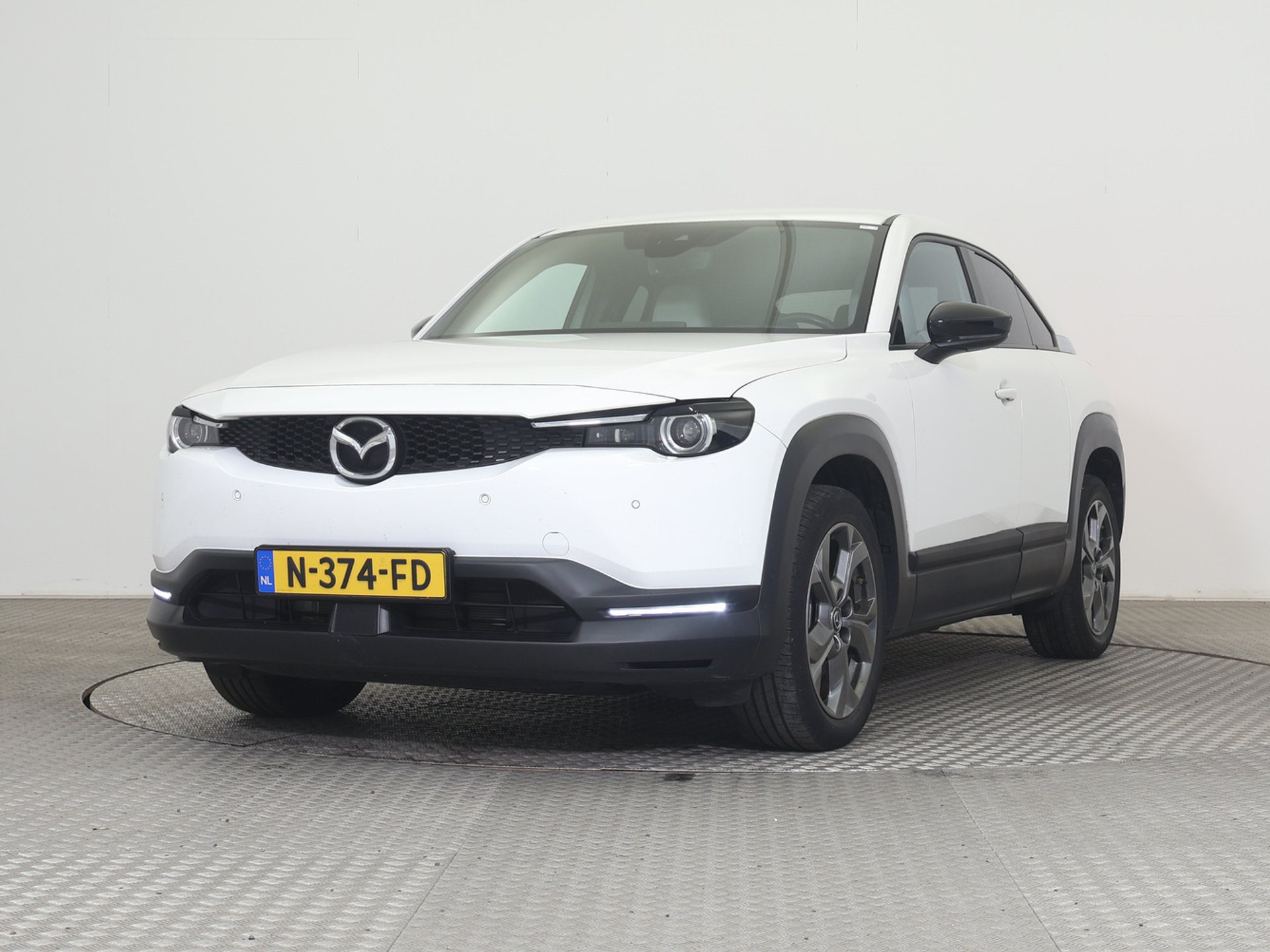 Mazda MX-30 Advantage - Electric - Automatic - 145 hp - 35.246 km