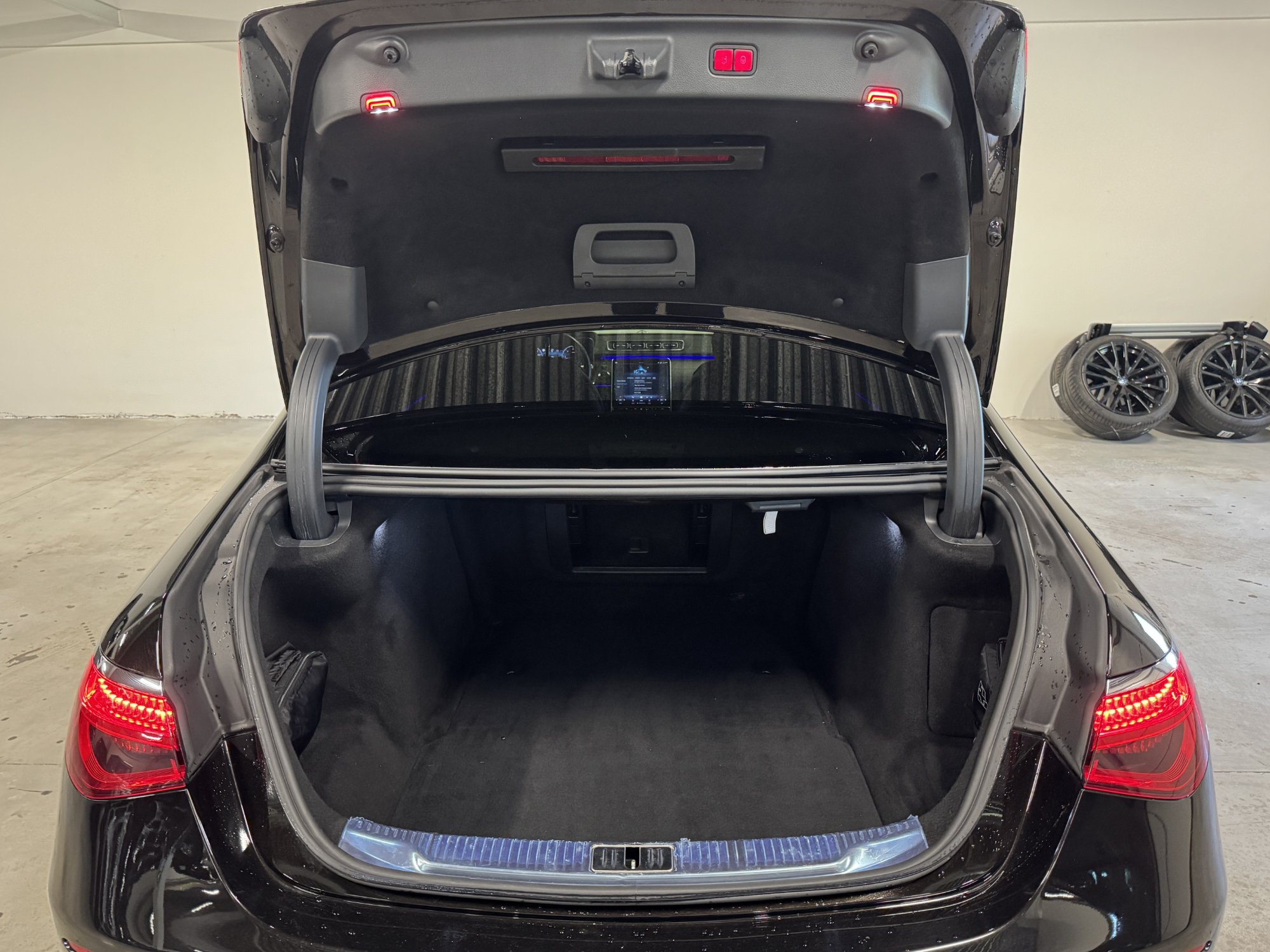 2023 Mercedes-Benz S   AWD