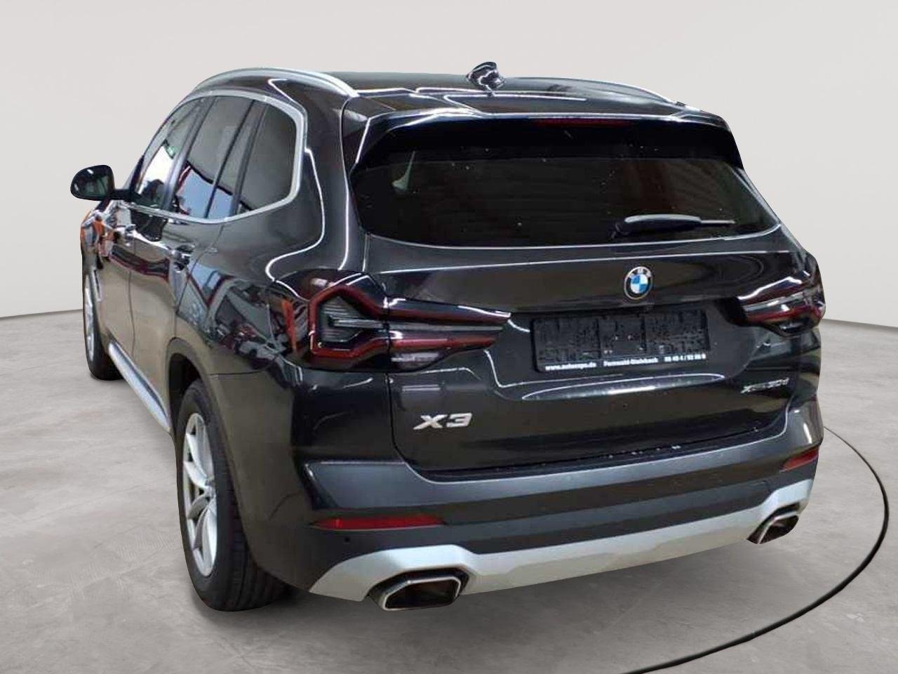 2022 BMW X3   