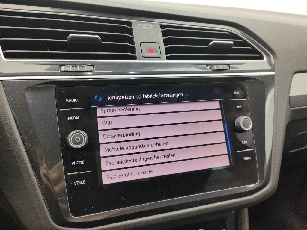 2020 Volkswagen Tiguan   AWD