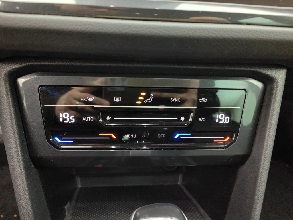 2020 Volkswagen Tiguan   AWD