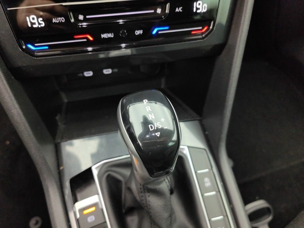 2020 Volkswagen Tiguan   AWD