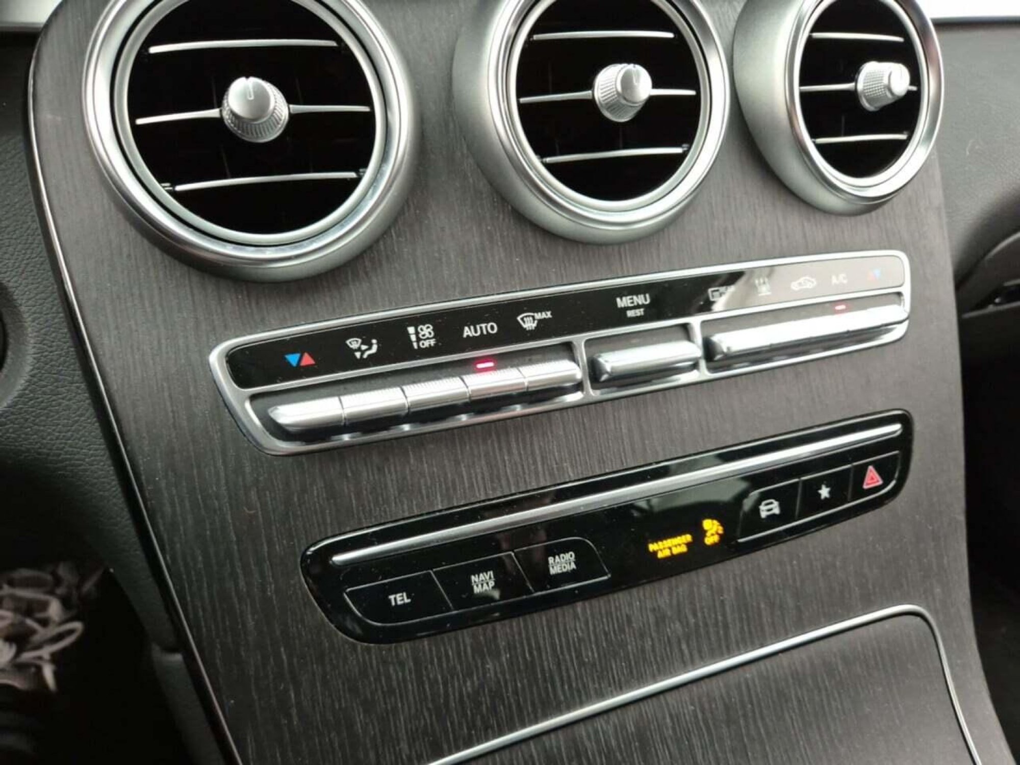 2019 Mercedes-Benz GLC   AWD