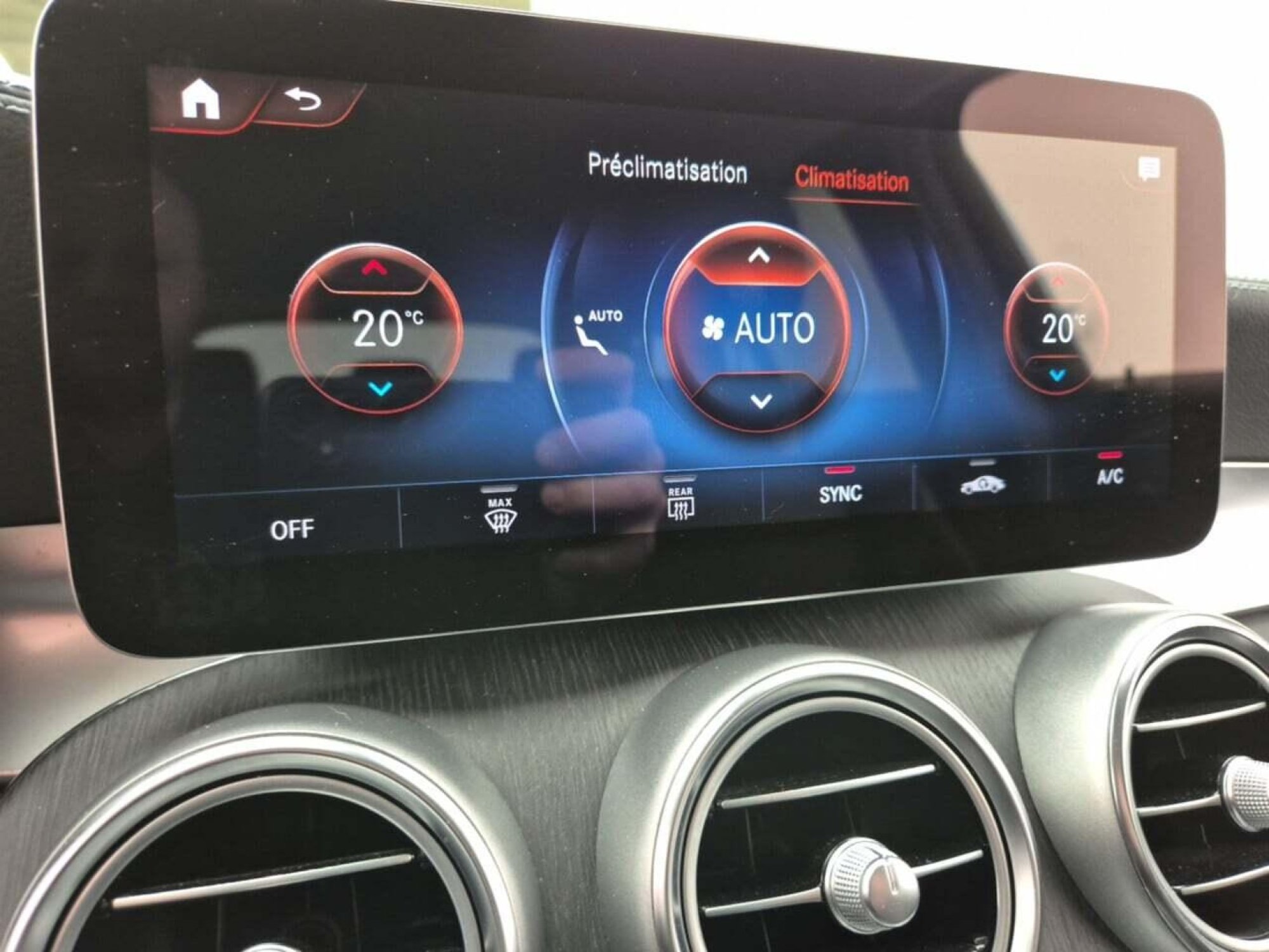 2019 Mercedes-Benz GLC   AWD