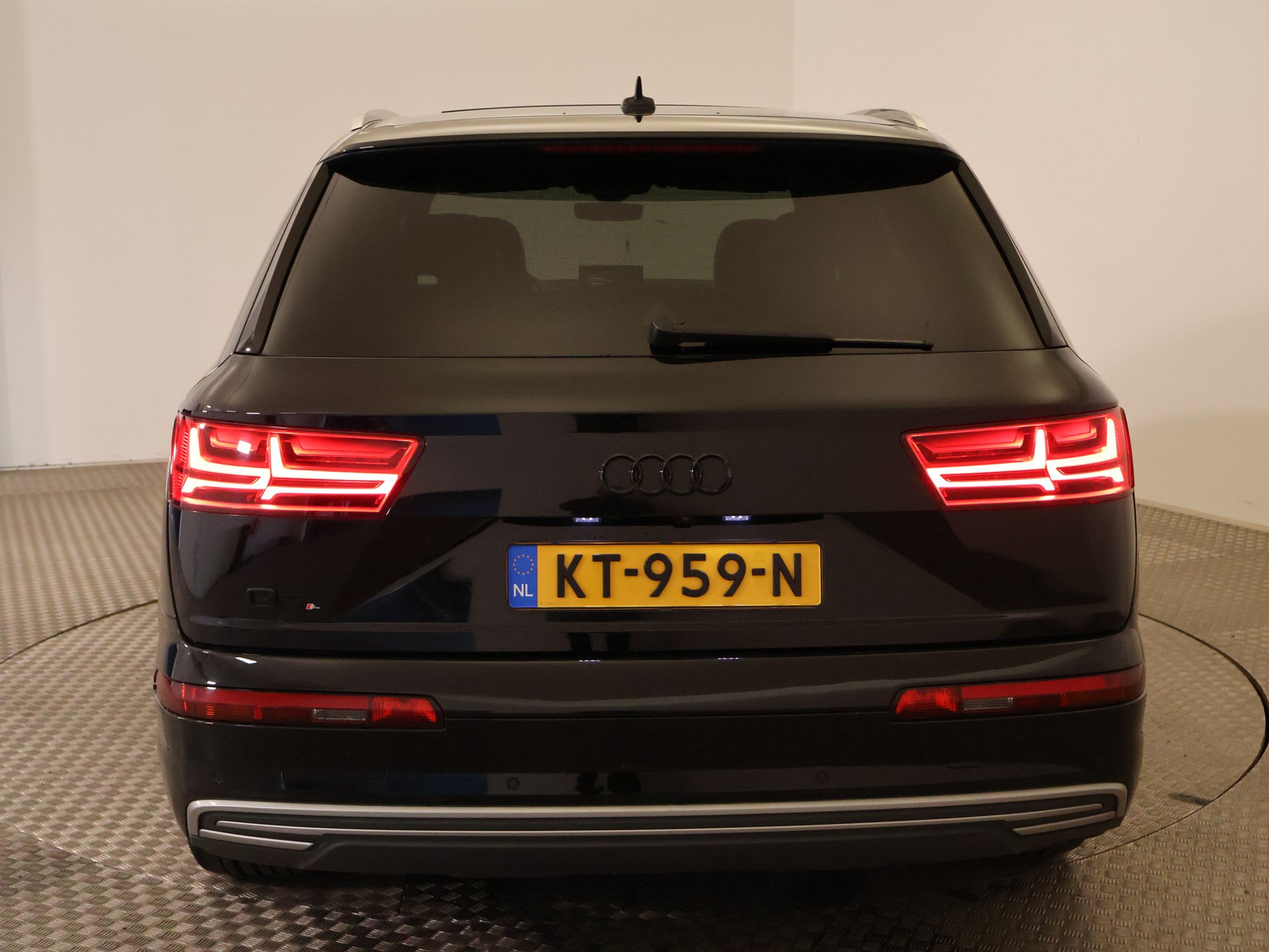 Audi Q7 E-Tron 3.0 TDI Sport - Hybrid - Automatic - 258 hp - 349.641 km