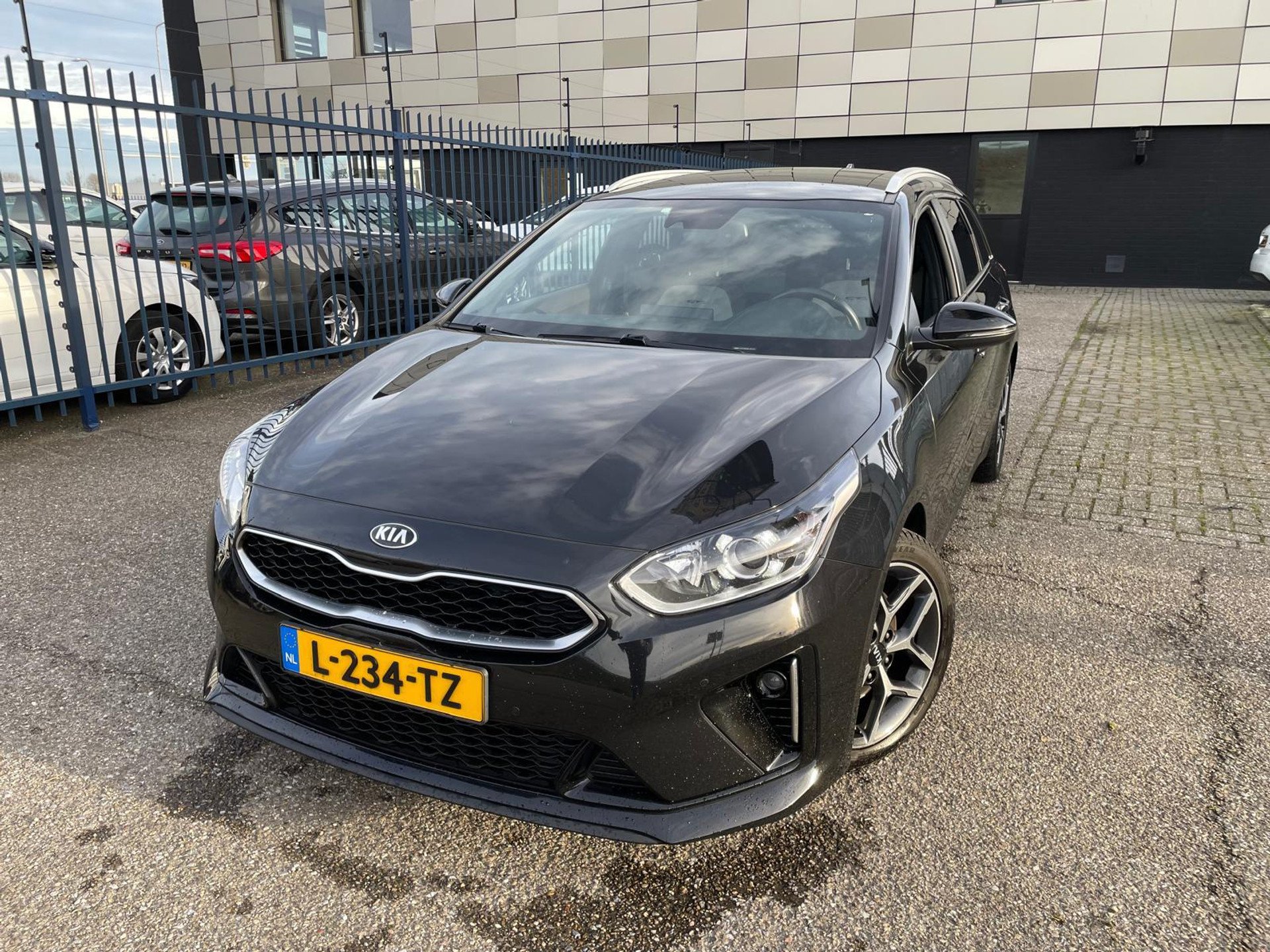 Kia Ceed SW 1.5 GDI GT Line - Petrol - Automatic - 160 hp - 200.866 km