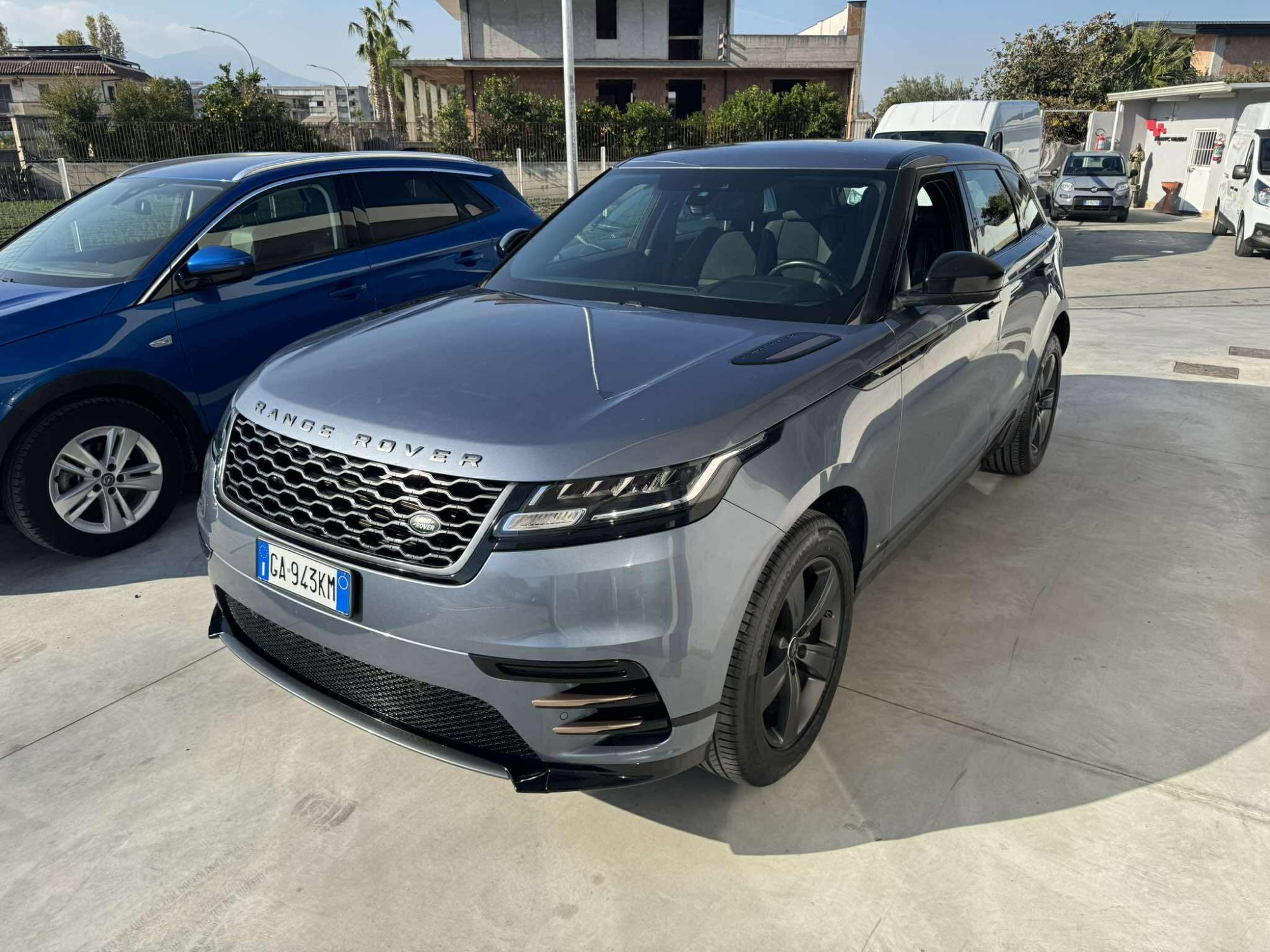 Land Rover Range Rover Velar 2.0d R-Dynamic - Diesel - Automatic - 241 hp - 76.859 km