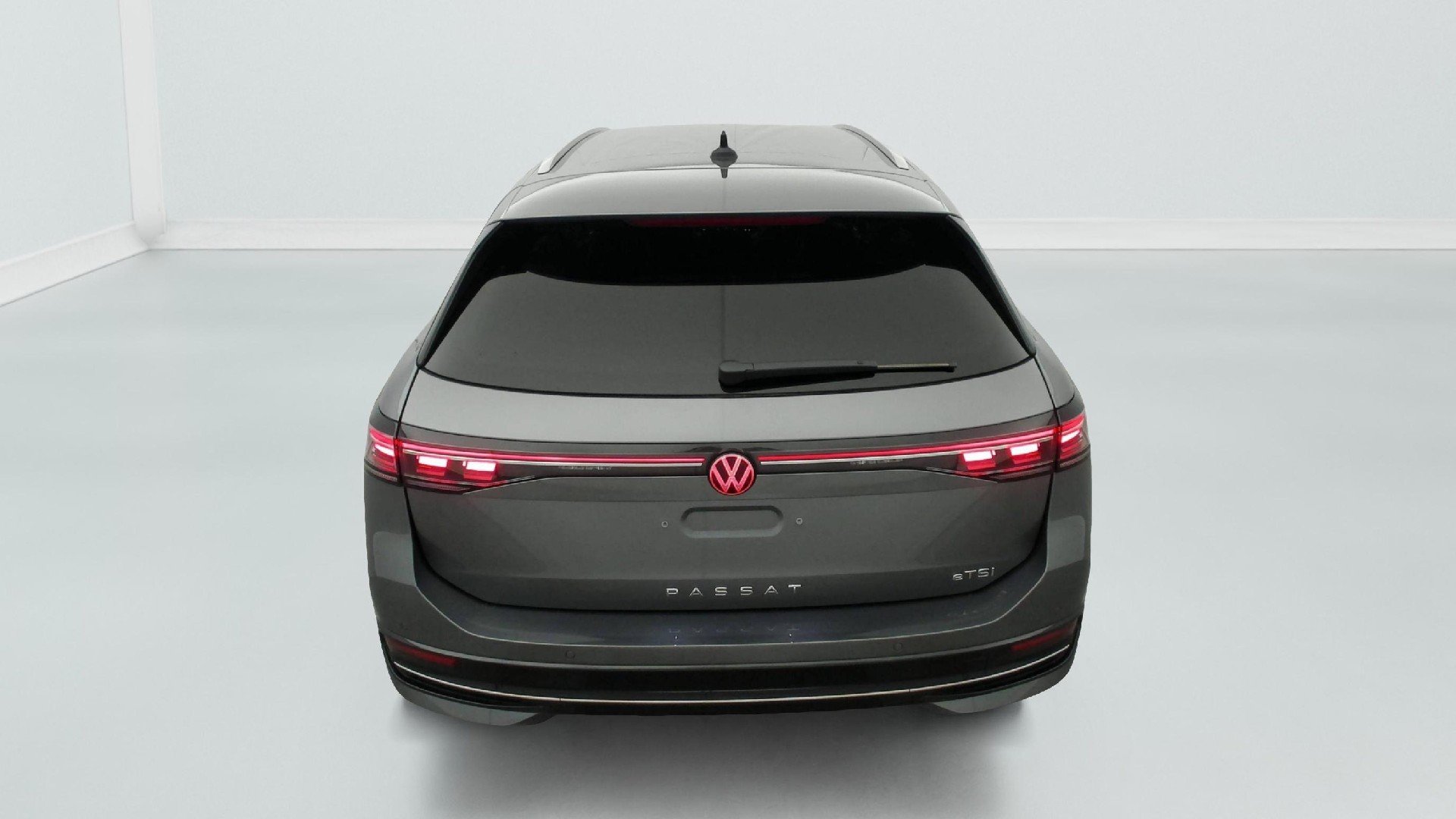 2025 Volkswagen Passat   