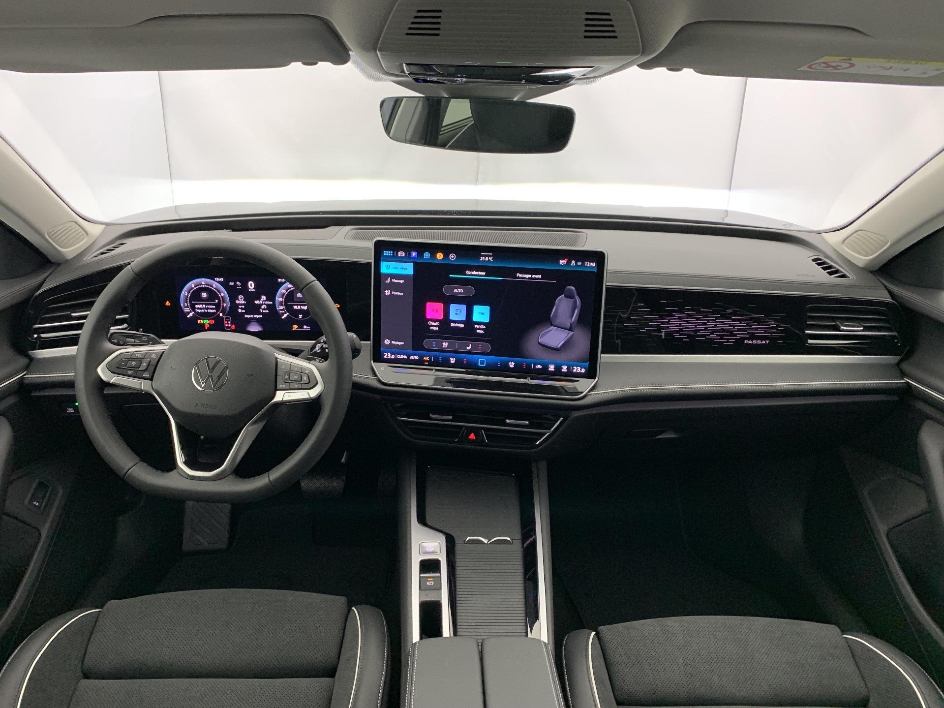 2025 Volkswagen Passat   