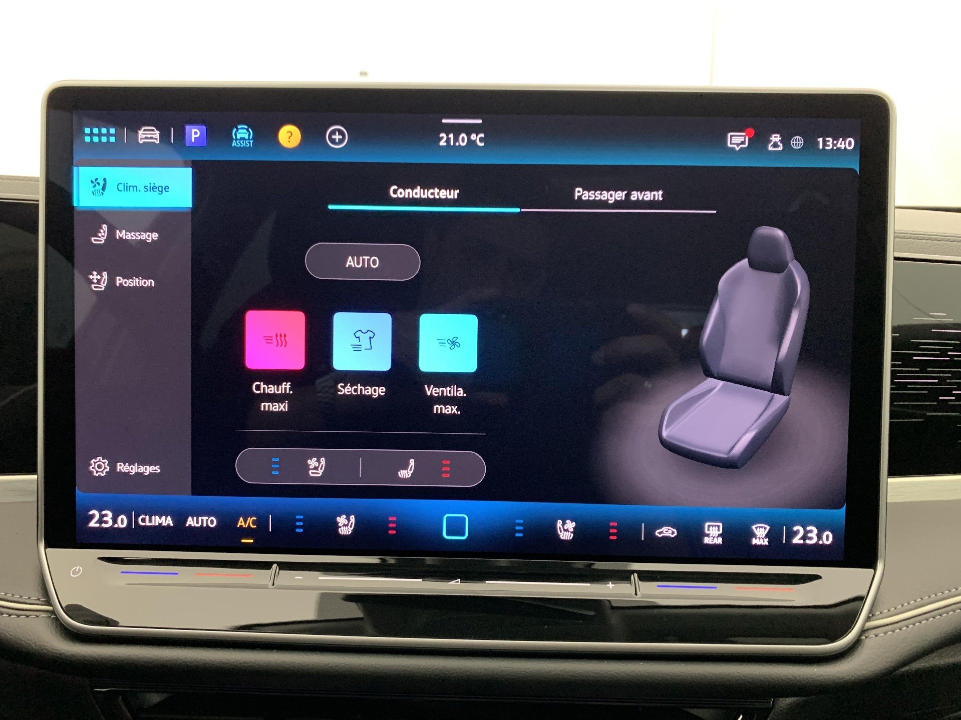 2025 Volkswagen Passat   