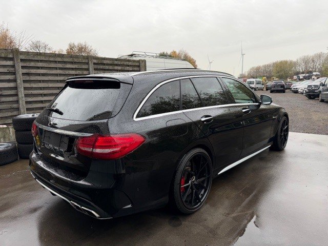 2016 Mercedes-Benz C   