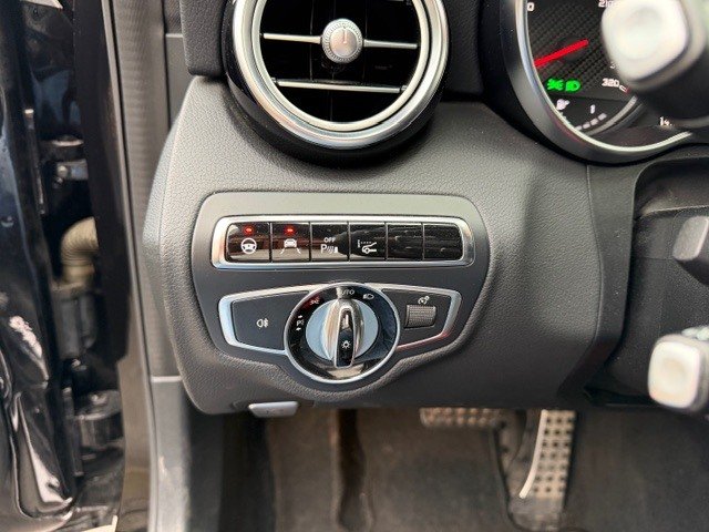 2016 Mercedes-Benz C   