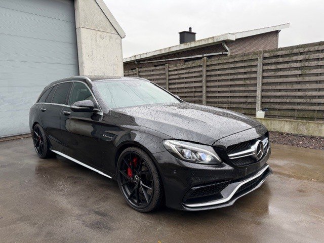 2016 Mercedes-Benz C   