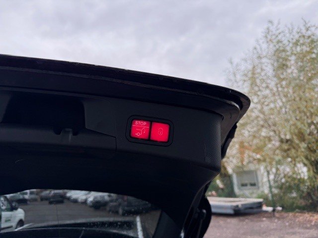 2016 Mercedes-Benz C   