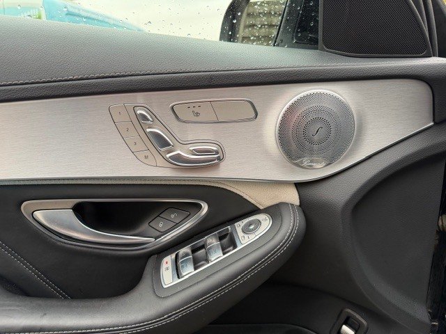 2016 Mercedes-Benz C   