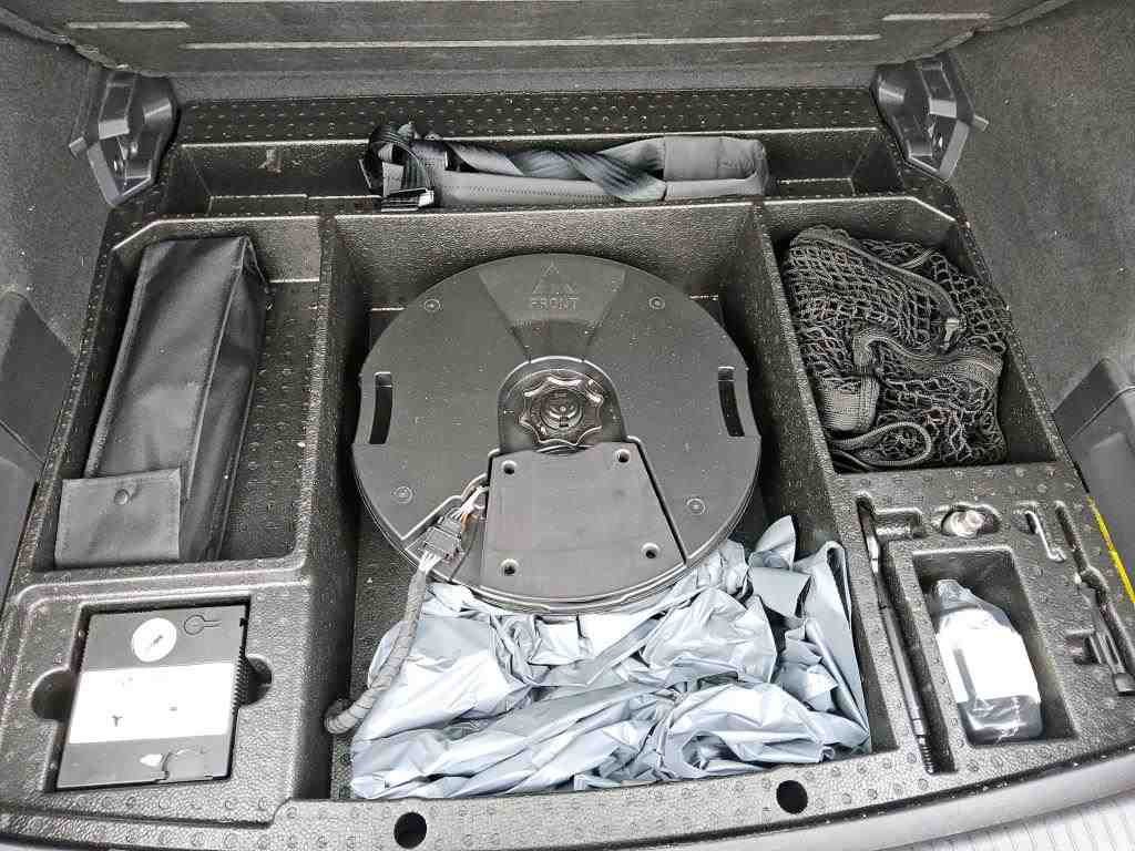 2021 Volkswagen Tiguan   AWD