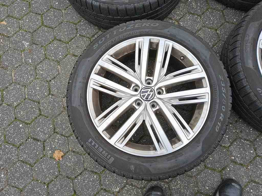 2021 Volkswagen Tiguan   AWD