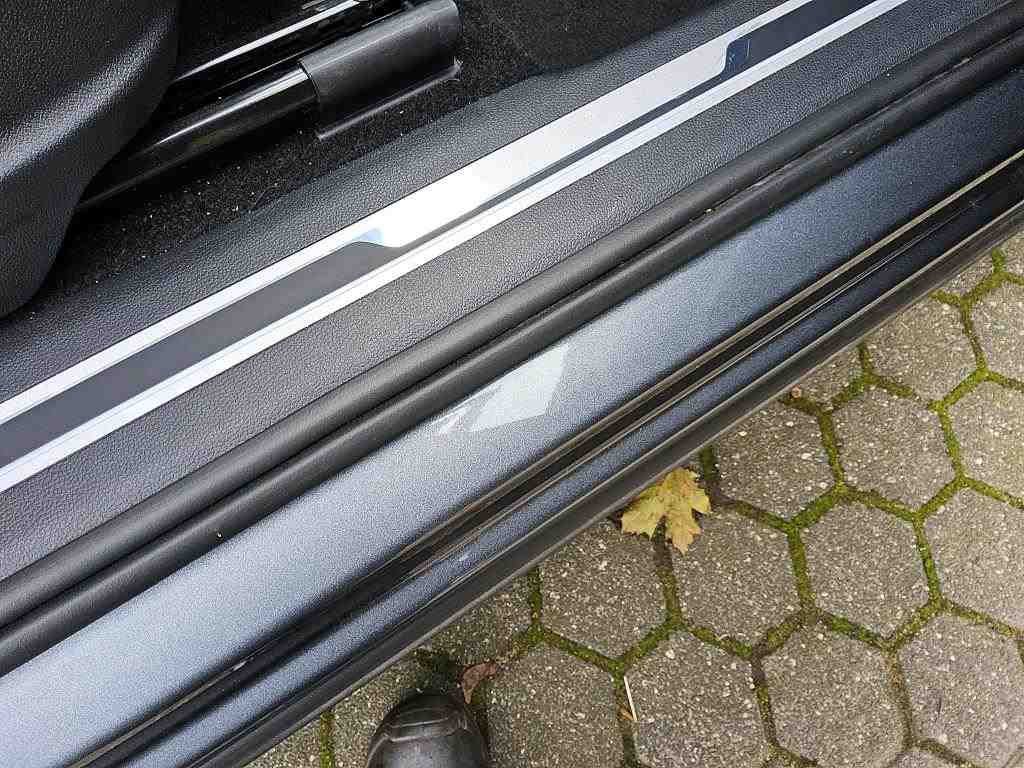 2021 Volkswagen Tiguan   AWD