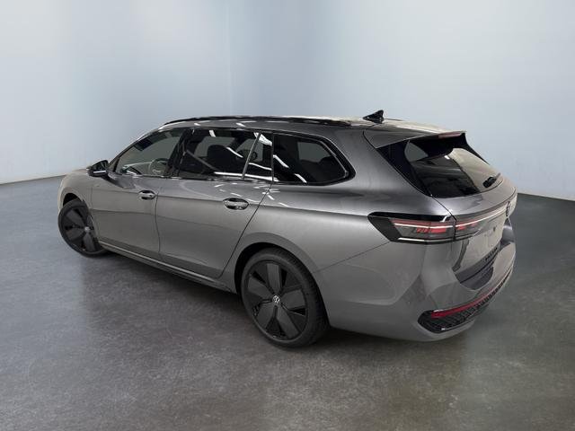 2025 Volkswagen Passat   AWD