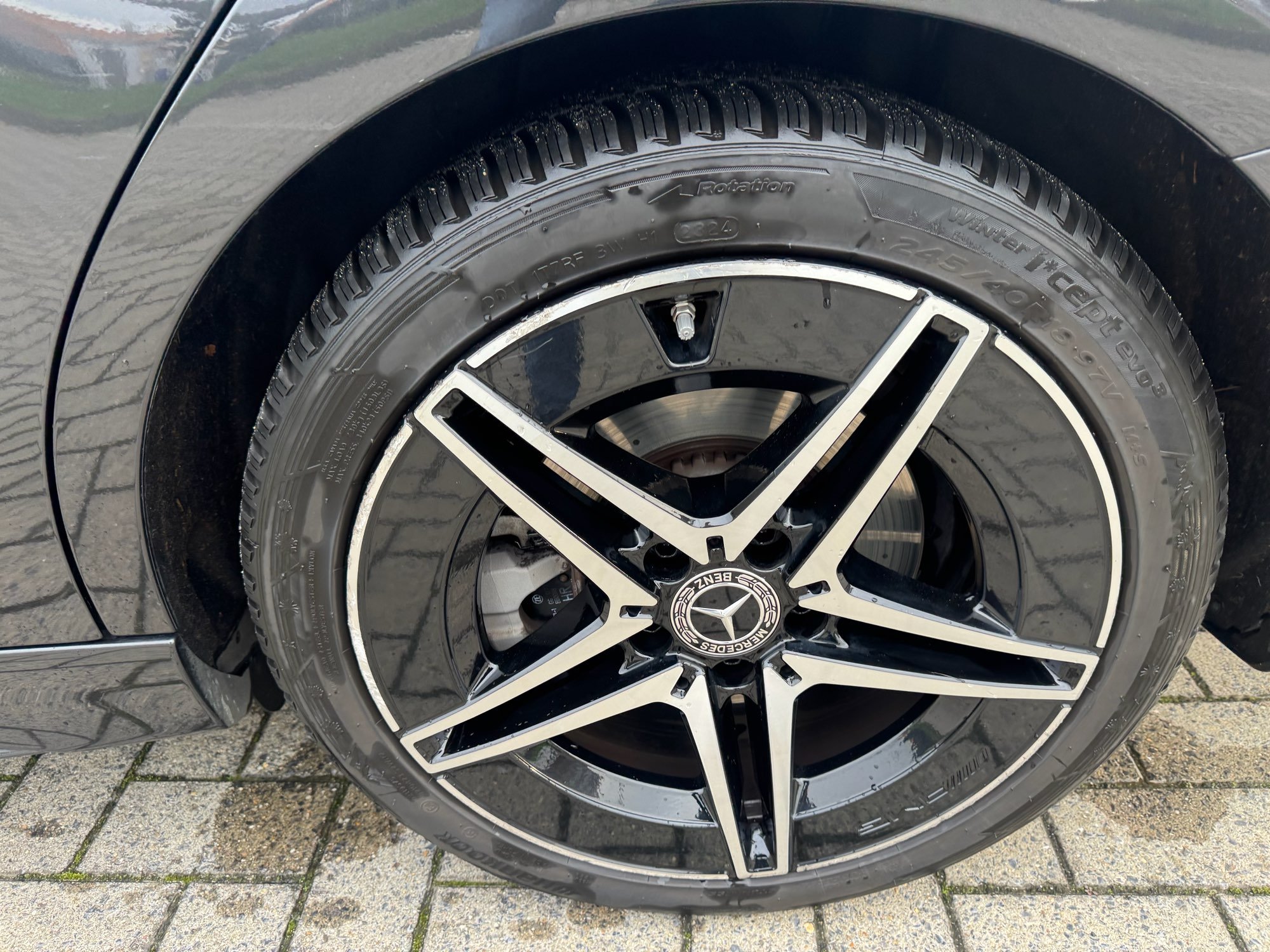 2022 Mercedes-Benz C   