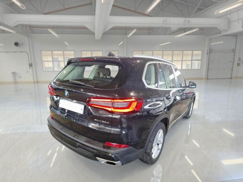 BMW X5 30d Business - xDrive - Diesel - Automatic - 286 hp - 27.092 km