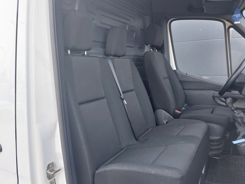 Mercedes-Benz Sprinter 317 Pro - Diesel - Manual - 170 hp - 37.991 km