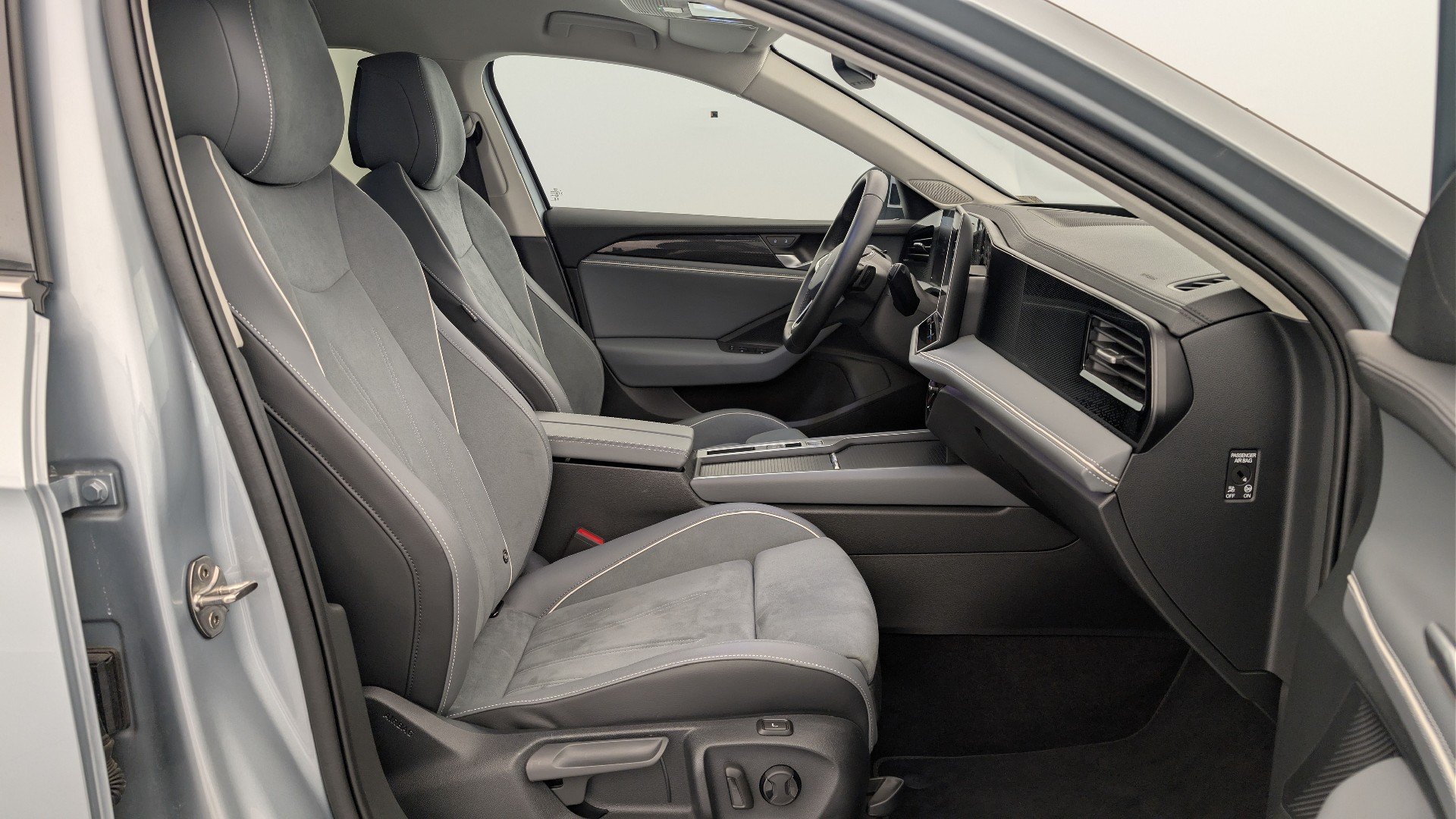 2024 Volkswagen Passat   