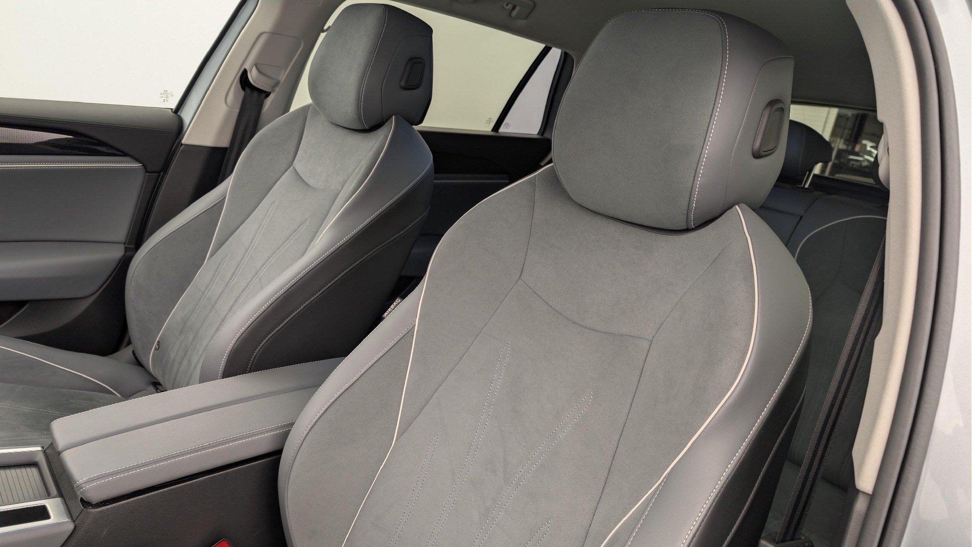 2024 Volkswagen Passat   