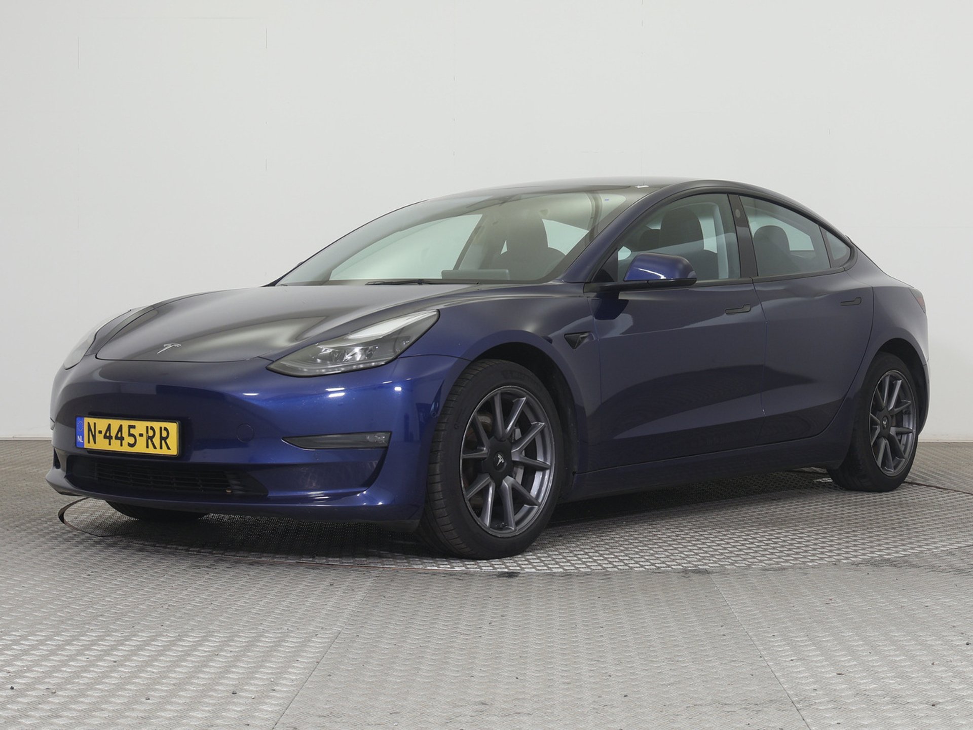 Tesla Model 3 Long Range 75 kWh - Electric - Automatic - 215 hp - 177.703 km