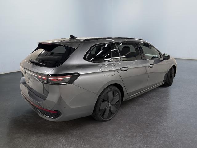 2025 Volkswagen Passat   AWD