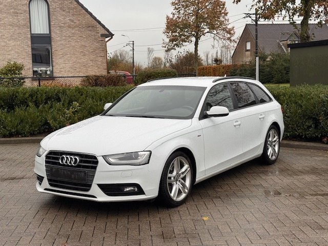 Audi A4 Avant 2.0 TDI S Line - Diesel - Manual - 150 hp - 263.740 km