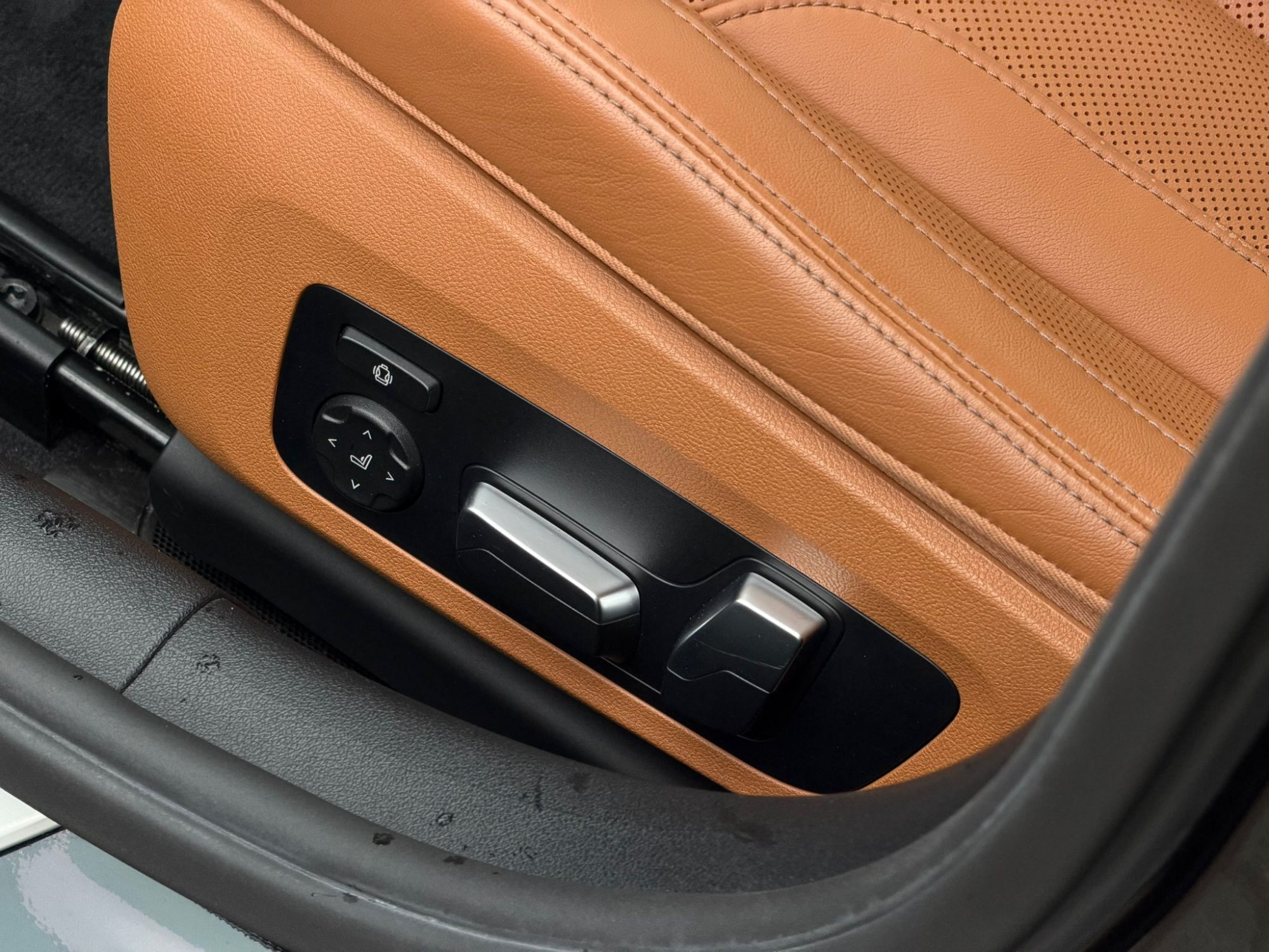 2020 BMW 8 Series   AWD