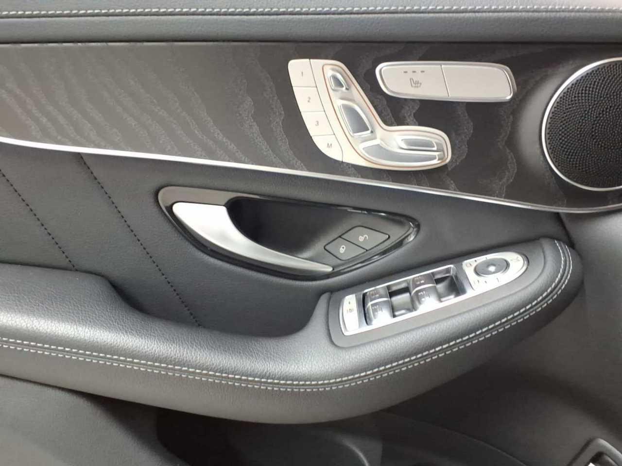 2022 Mercedes-Benz GLC   